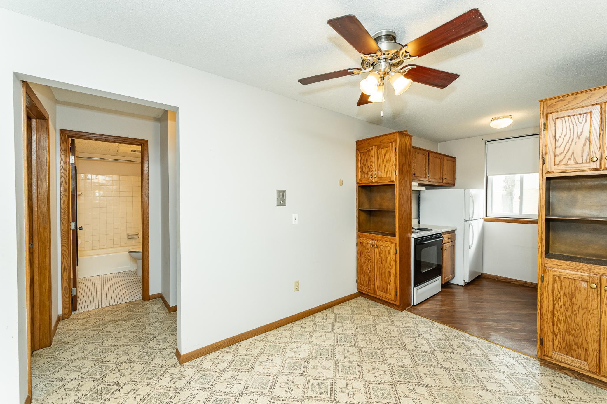 521 19th Street Northwest, Unit 18 Rochester, MN 55901 - Photo 7 of 27