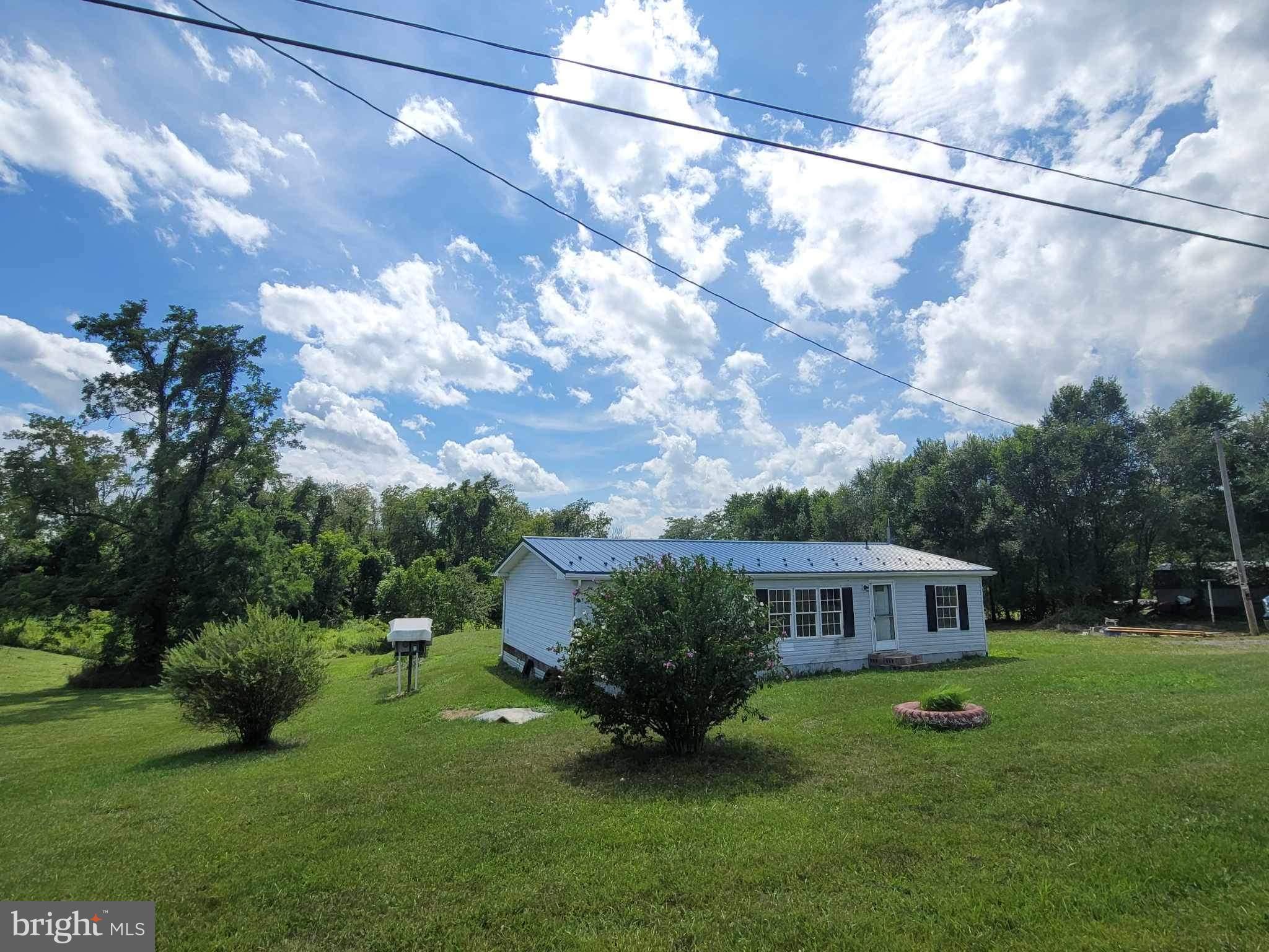 578 North Middle Road Newville, PA 17241 - Photo 2 of 17