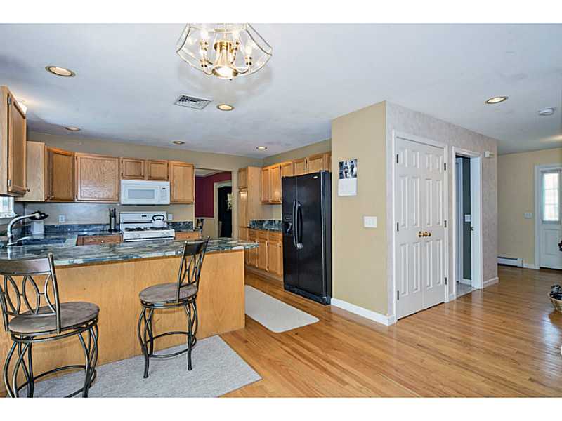 22 Wickham Road North Kingstown, RI 02852 - Photo 9 of 25 Kitchen.