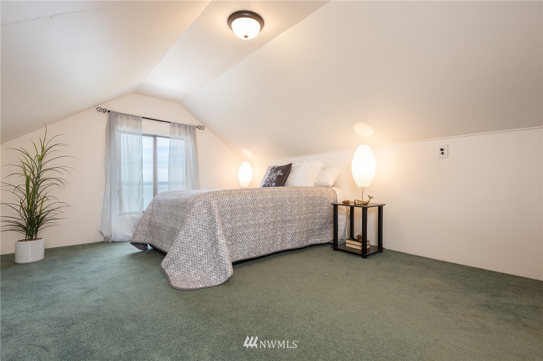 22011 Dockton Road Southwest Vashon, WA 98070 - Photo 19 of 24 Gallery Image 19