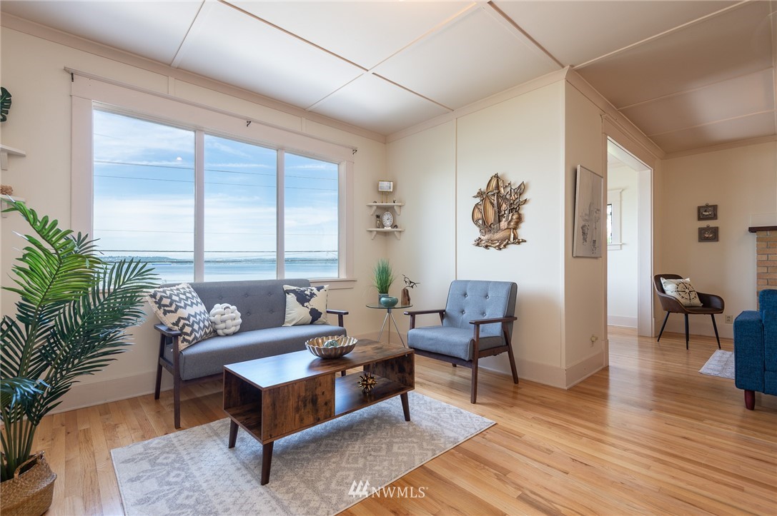 22011 Dockton Road Southwest Vashon, WA 98070 - Photo 6 of 24 Gallery Image 6