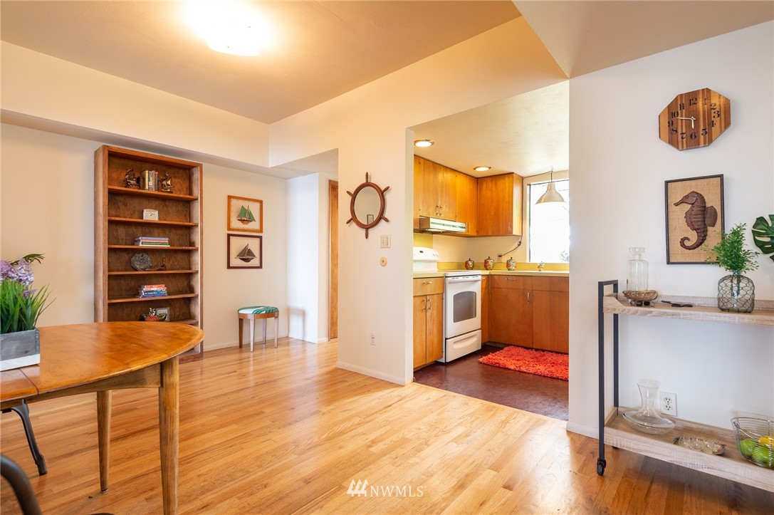 22011 Dockton Road Southwest Vashon, WA 98070 - Photo 10 of 24 Gallery Image 10