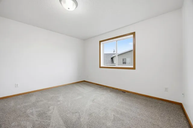 $255,900 | 1133 39th Avenue South, Moorhead, MN 56560