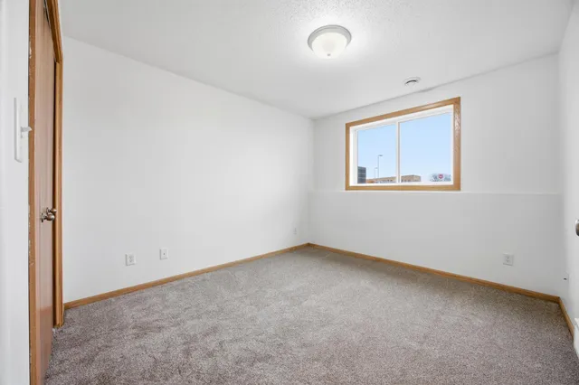 $255,900 | 1133 39th Avenue South, Moorhead, MN 56560