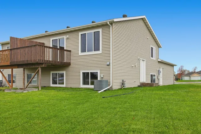 $255,900 | 1133 39th Avenue South, Moorhead, MN 56560