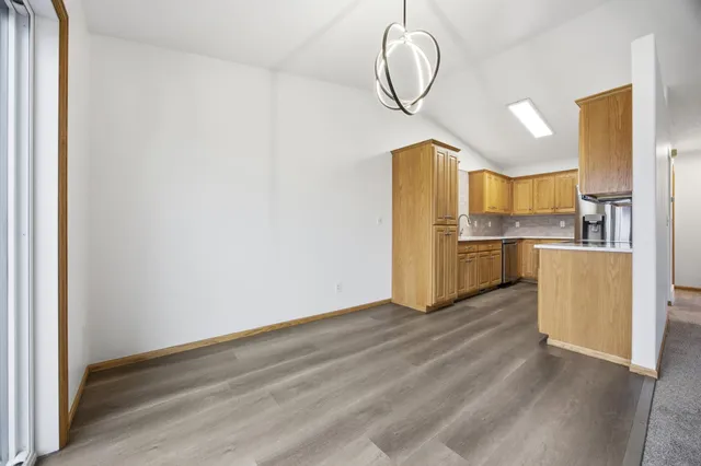 $255,900 | 1133 39th Avenue South, Moorhead, MN 56560