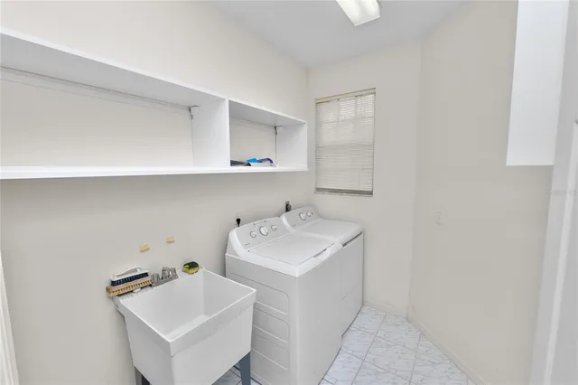 $284,500 | 3110 Stonewater Drive, Unit 122, Lakeland, FL 33803