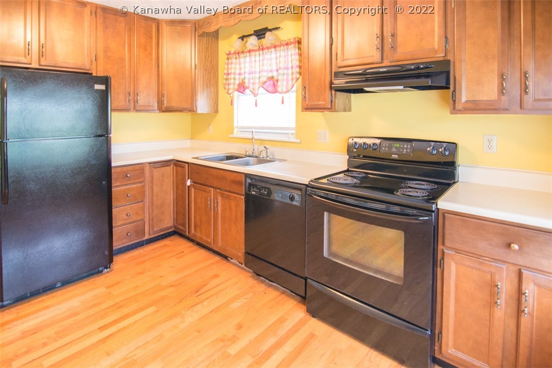 402 Cedar Crest Drive Ripley, WV 25271 - Photo 10 of 24 Gallery Image 10