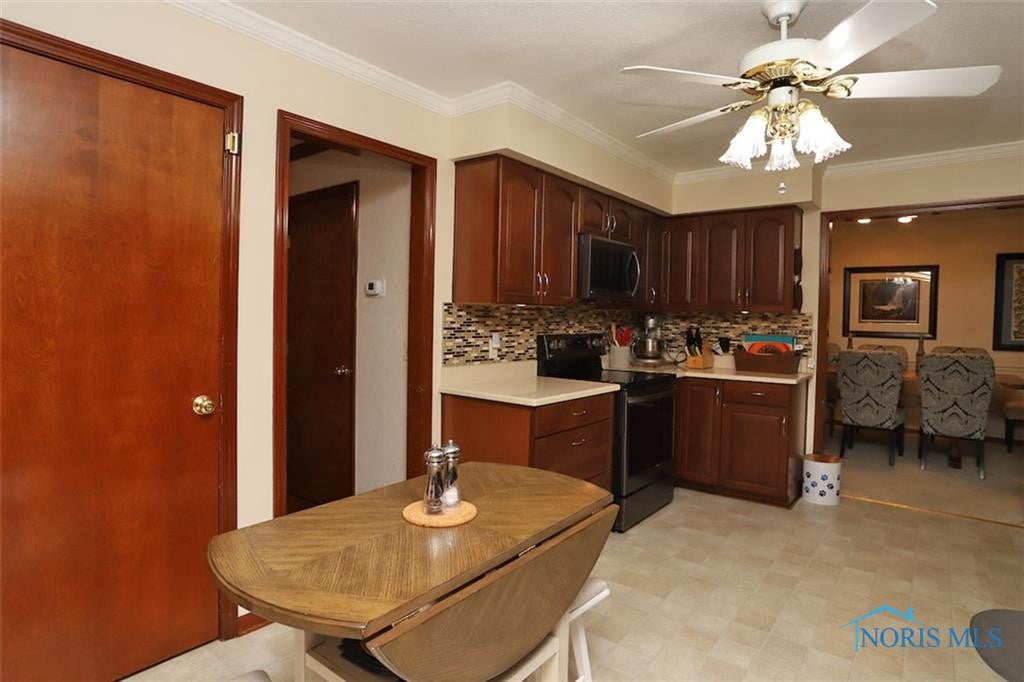 627 Rutledge Court Perrysburg, OH 43551 - Photo 11 of 49 Gallery Image 11