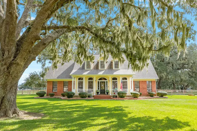 $550,000 | 1619 Flintlock Court, Angleton, TX 77515