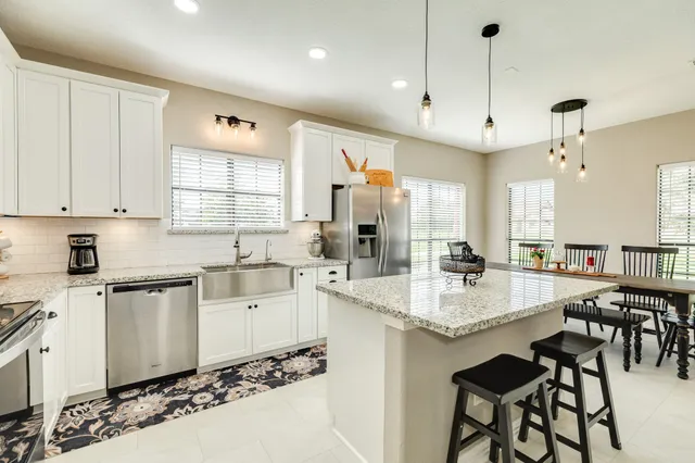 $550,000 | 1619 Flintlock Court, Angleton, TX 77515