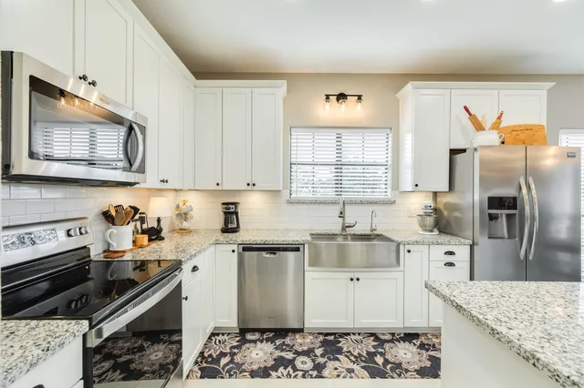 $550,000 | 1619 Flintlock Court, Angleton, TX 77515