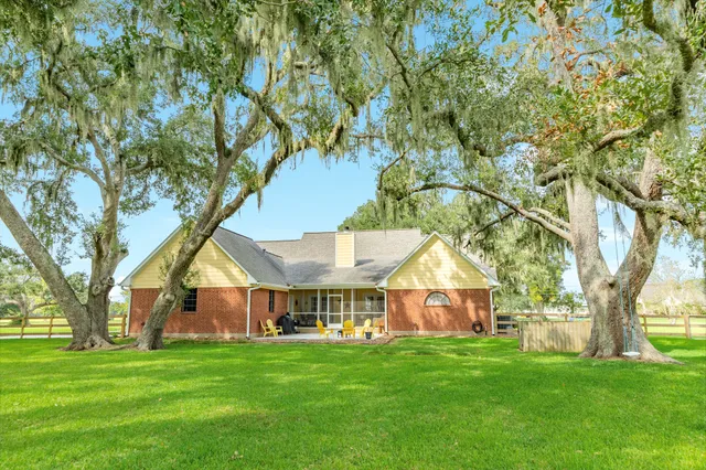 $550,000 | 1619 Flintlock Court, Angleton, TX 77515