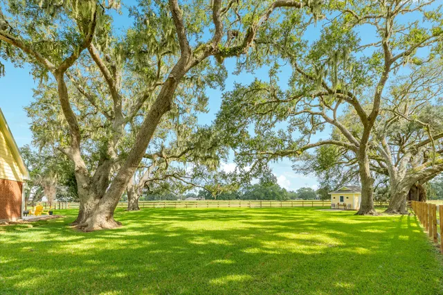 $550,000 | 1619 Flintlock Court, Angleton, TX 77515