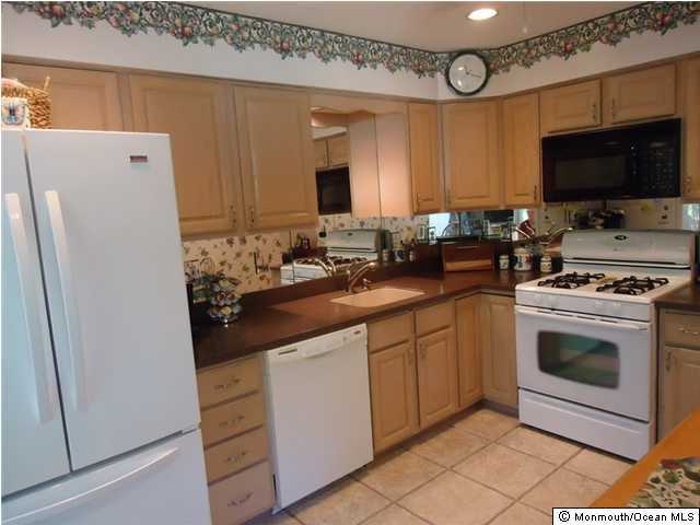 39 Alpine Road Holmdel, NJ 07733 - Photo 3 of 3 Additional Photo