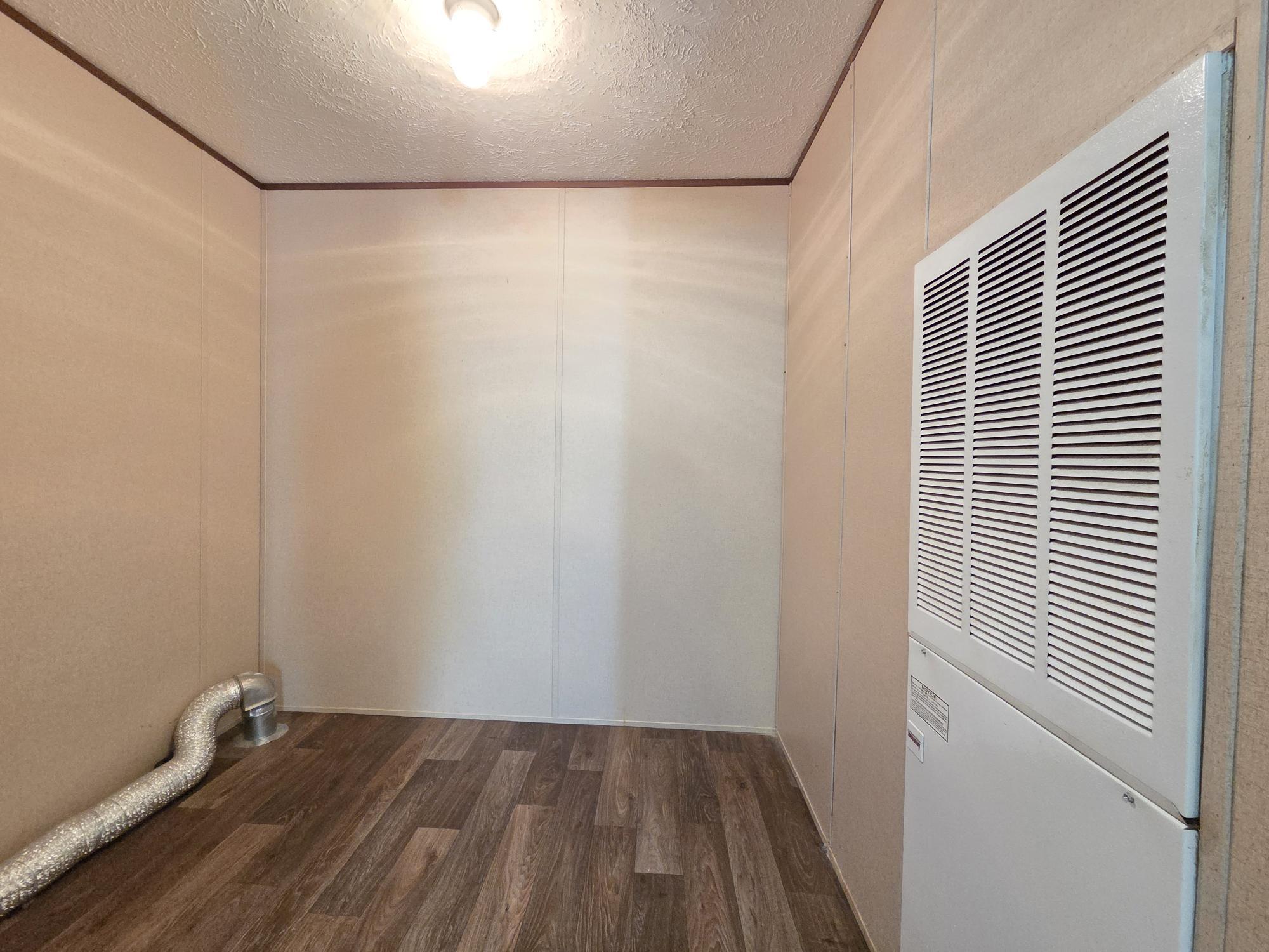 2719 Mallett Road Manning, SC 29102 - Photo 15 of 23 LAUNDRY ROOM