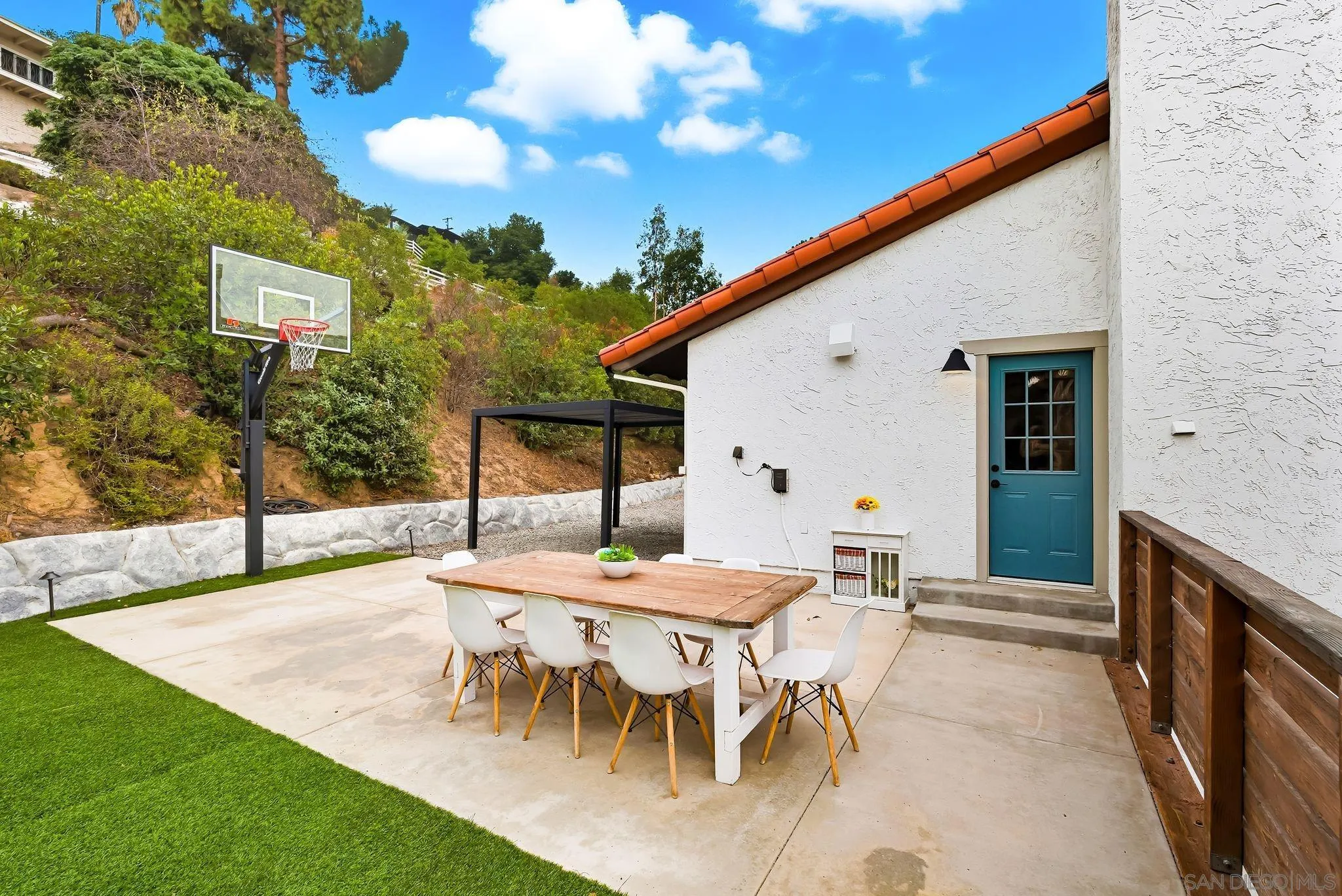 9903 Shadow Road La Mesa, CA 91941 - Photo 5 of 57