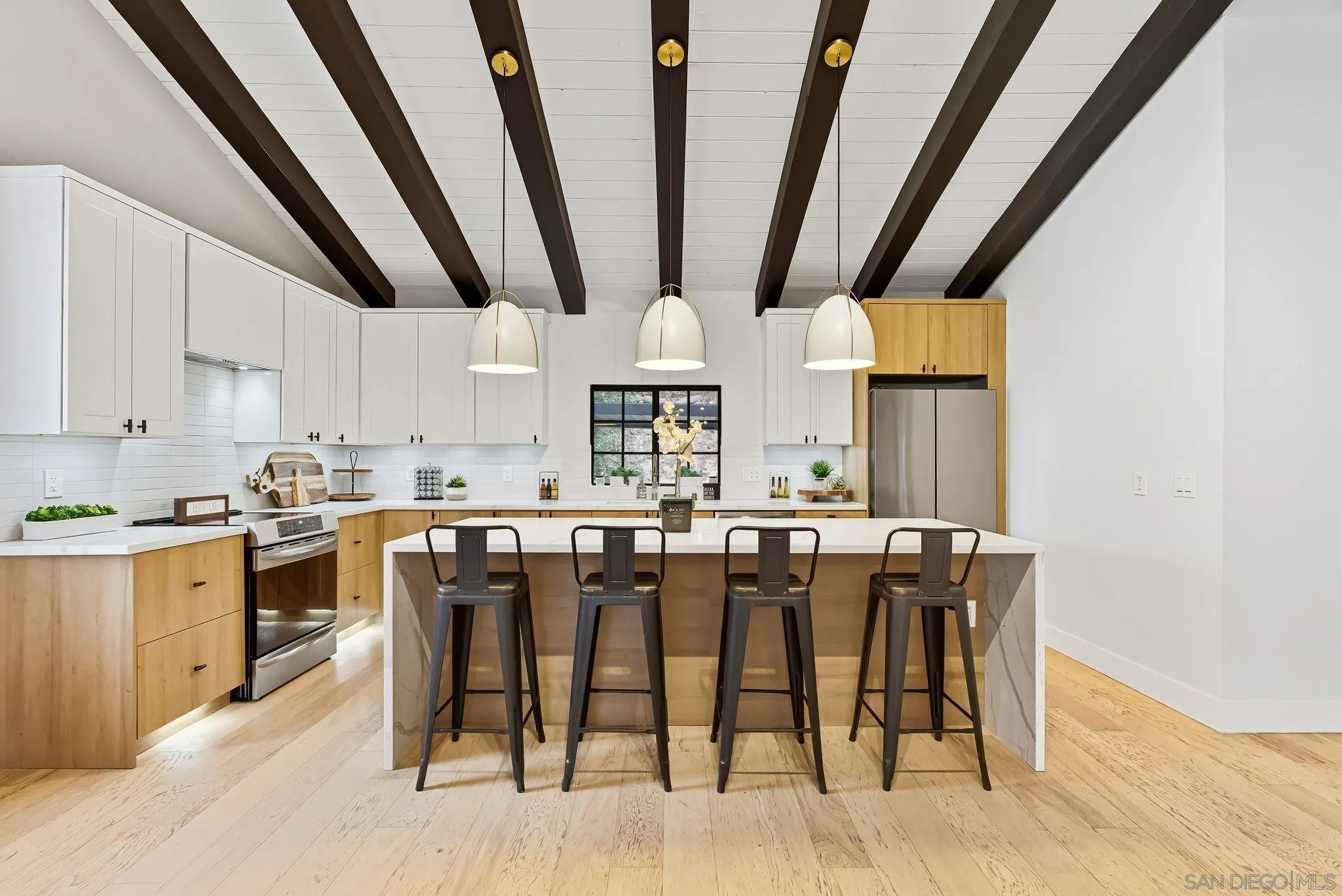 9903 Shadow Road La Mesa, CA 91941 - Photo 7 of 57