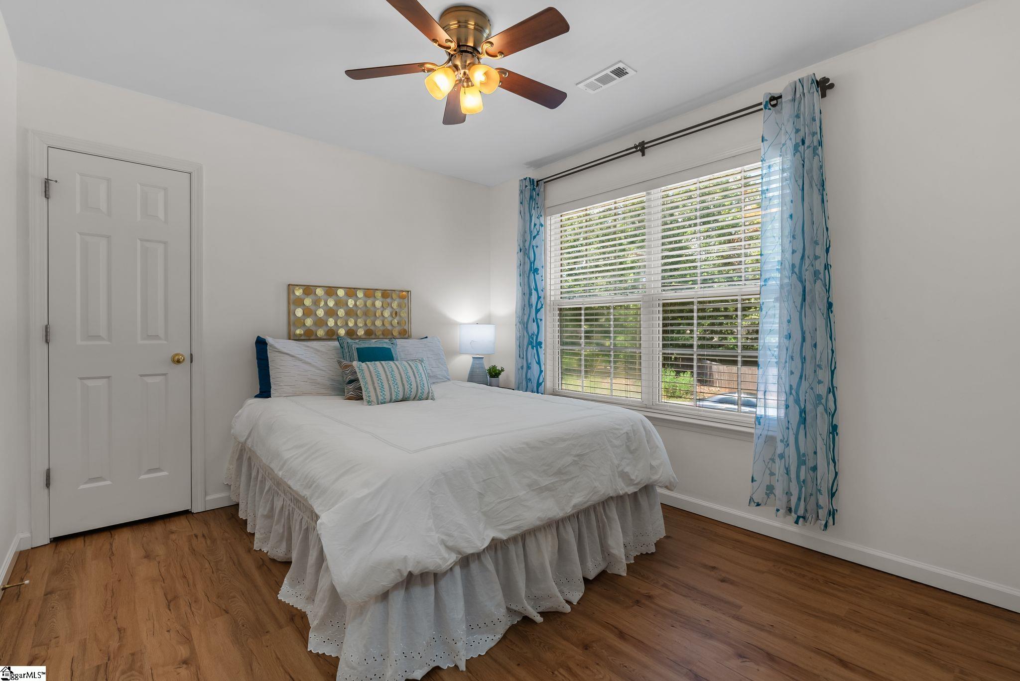 1 Plum Creek Lane Greenville, SC 29607 - Photo 12 of 35