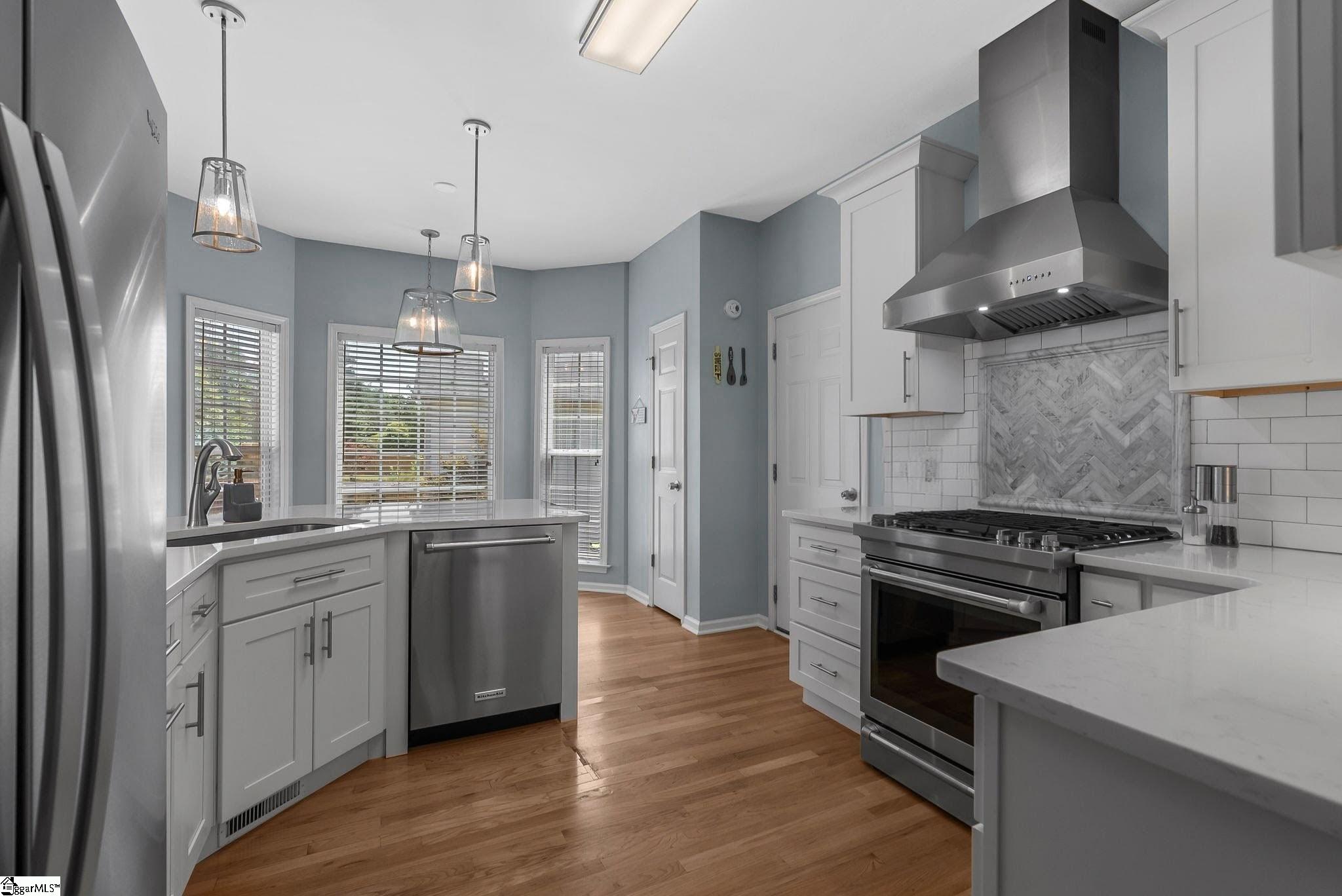 1 Plum Creek Lane Greenville, SC 29607 - Photo 2 of 35