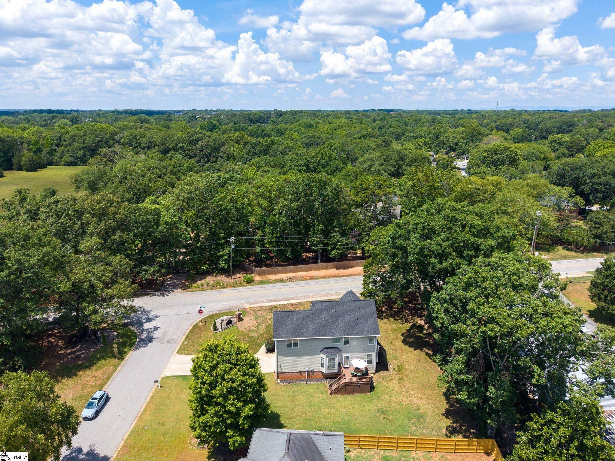1 Plum Creek Lane Greenville, SC 29607 - Photo 25 of 35