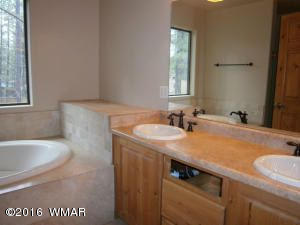 655 Southlake Road Lakeside, AZ 85929 - Photo 13 of 18