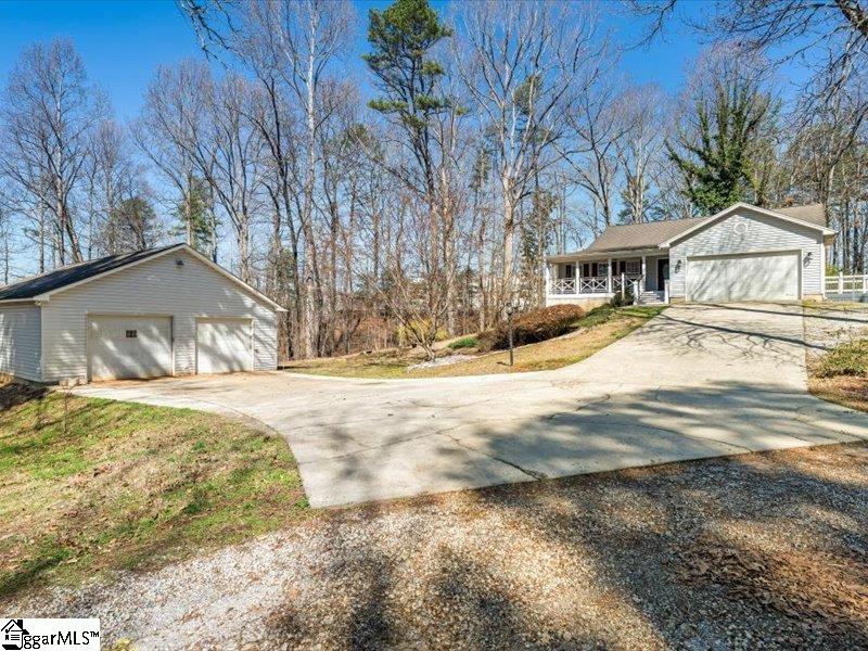 115 Buxton Drive Walhalla, SC 29691 - Photo 4 of 48