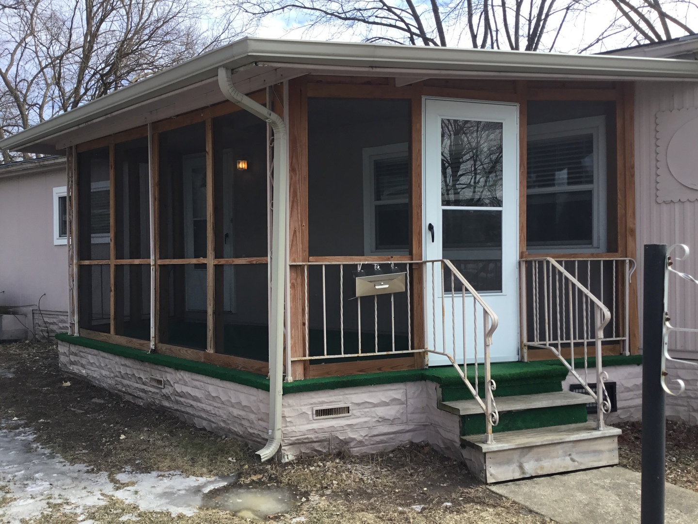 1175 Lakewood Road Elgin, IL 60123 - Photo 2 of 22
