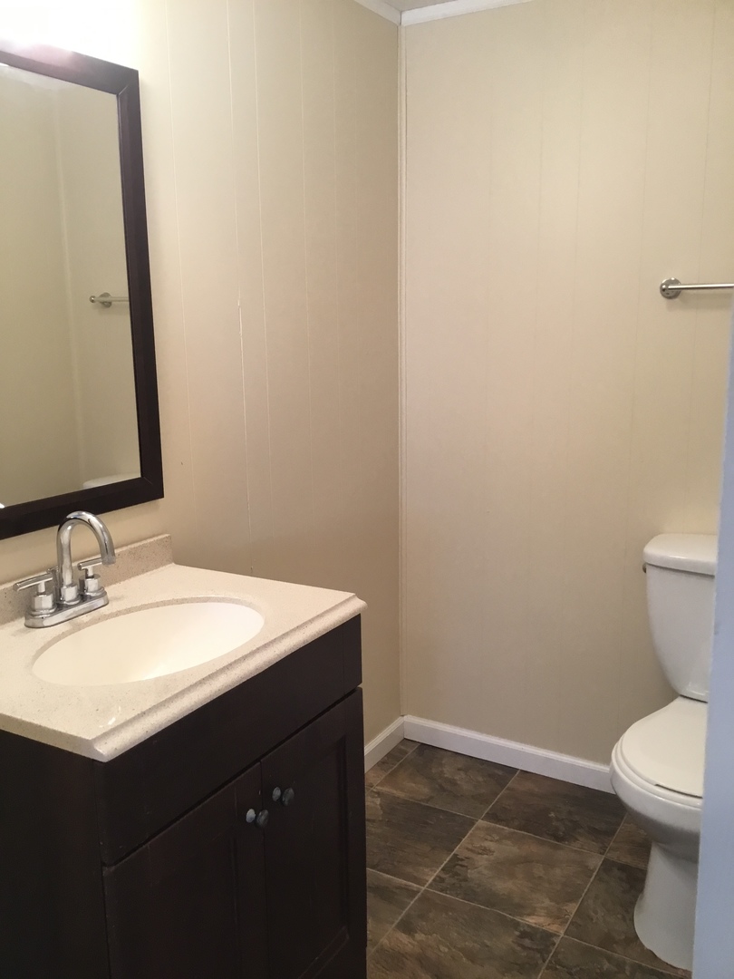 1175 Lakewood Road Elgin, IL 60123 - Photo 10 of 22