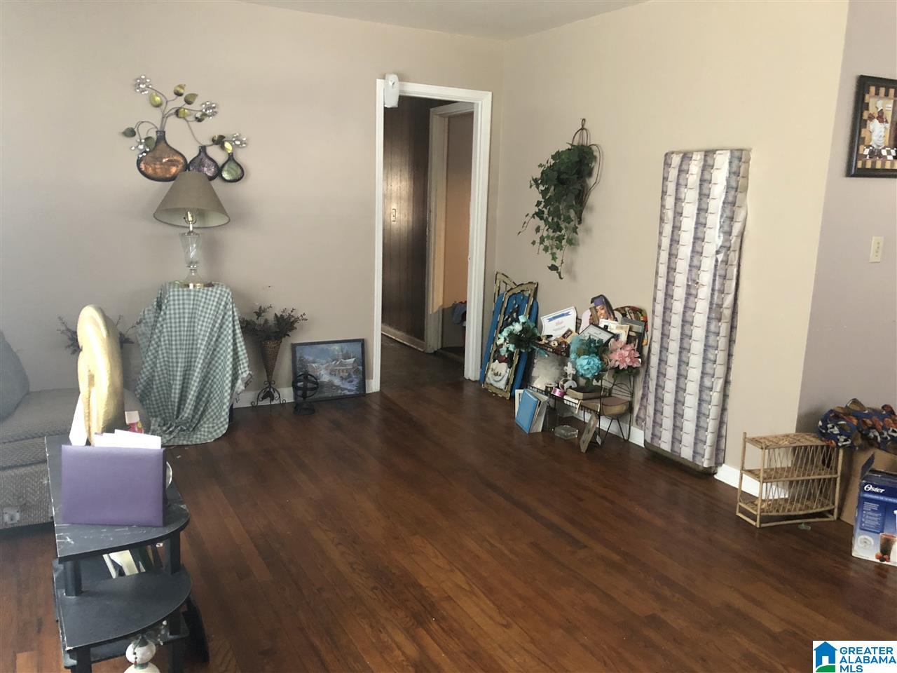 613 McCary Street Southwest Birmingham, AL 35211 - Photo 2 of 6