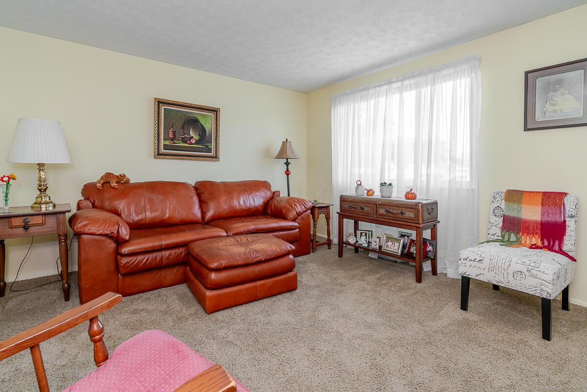 2901 Renfro Road Columbus, OH 43232 - Photo 6 of 33 2901_Renfro_Rd-13