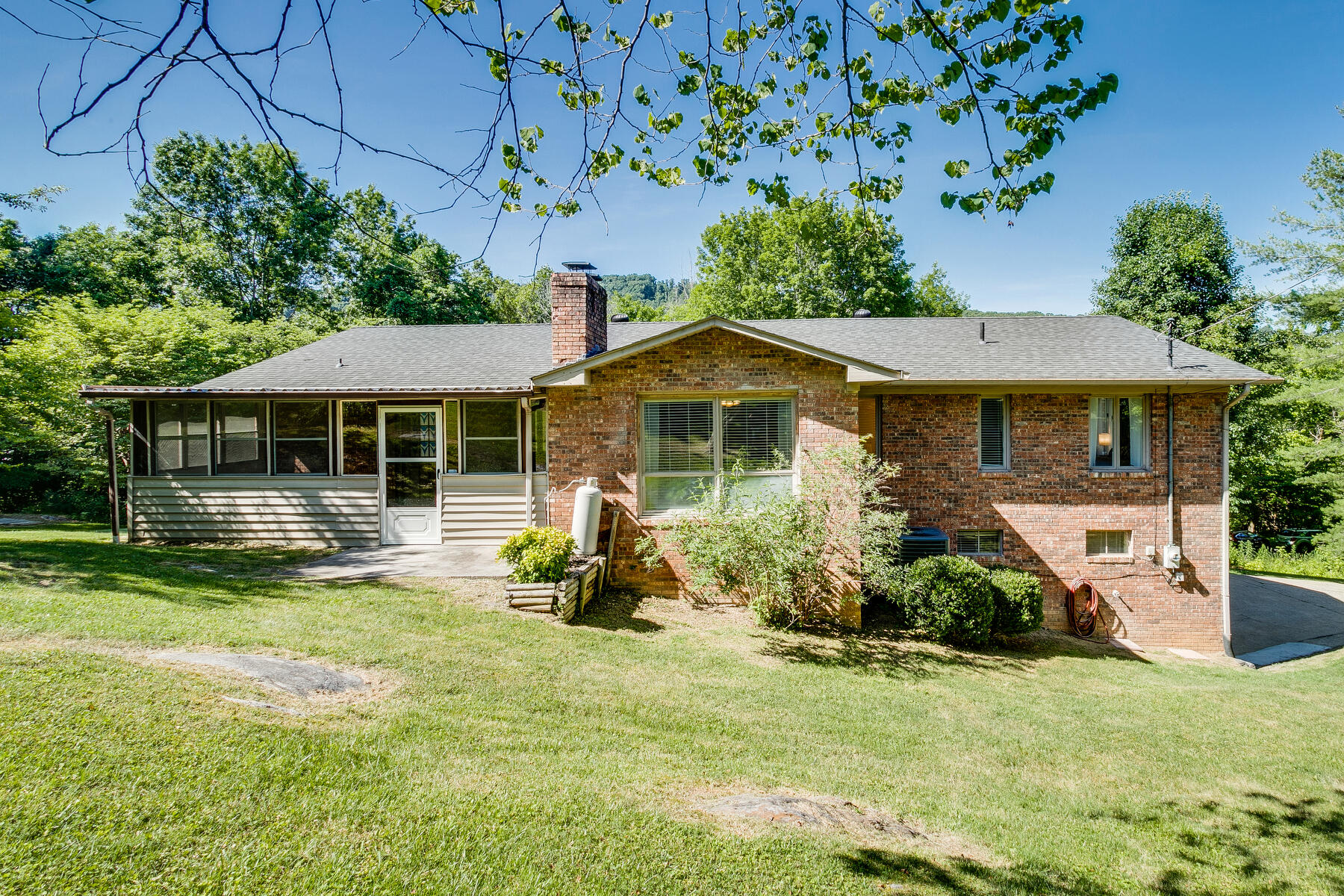 168 Pendleton Road Kingsport, TN 37664 - Photo 45 of 53 049