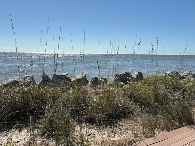 $375,000 | 658 Newhaven Court, Unit 658, Fripp Island, SC 29920