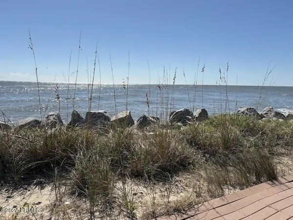 $375,000 | 658 Newhaven Court, Unit 658, Fripp Island, SC 29920