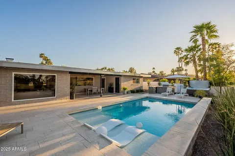 $1,185,000 | 20 West Canterbury Lane, Phoenix, AZ 85023