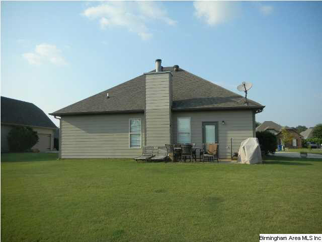 828 Barkley Drive Alabaster, AL 35007 - Photo 3 of 21