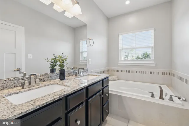 $2,700 | 141 Burkwood Ter Lake, Front Royal, VA 22630