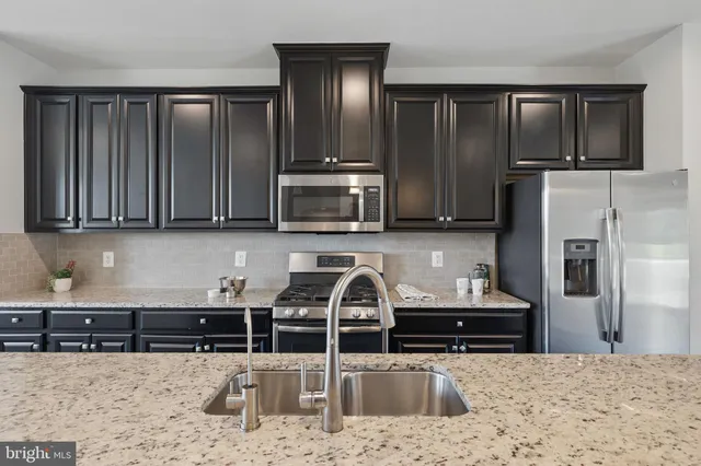 $2,700 | 141 Burkwood Ter Lake, Front Royal, VA 22630