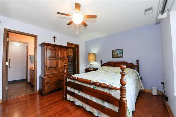 $315,000 | 1467 Greenbriar Court, South Park, PA 15129