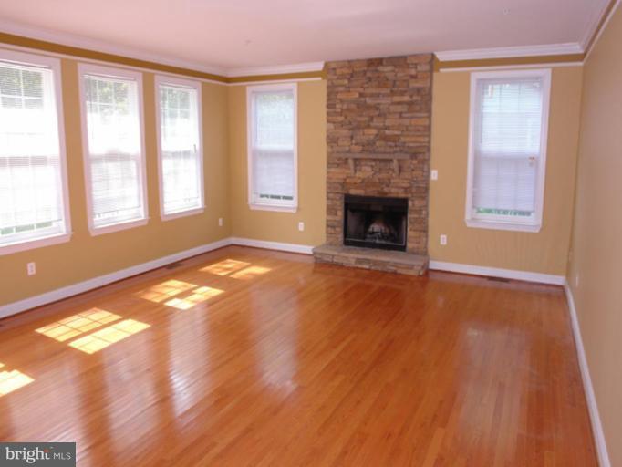 14604 Livingston Road Accokeek, MD 20607 - Photo 10 of 17 Family Room