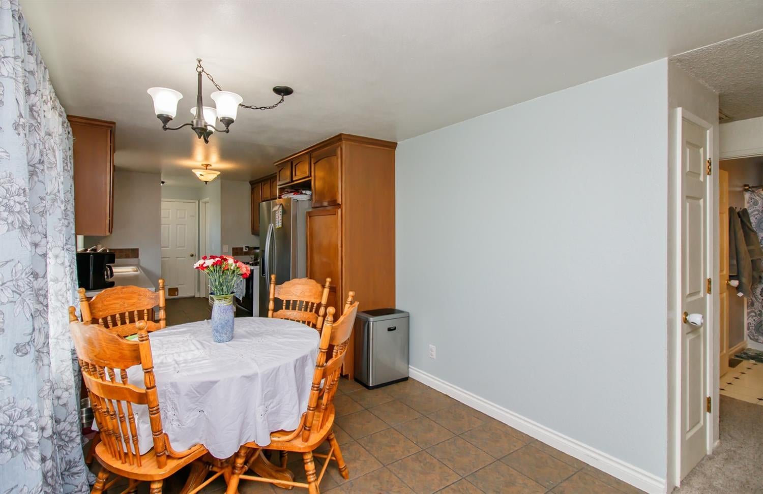 480 Elm Way Eagle Point, OR 97524 - Photo 5 of 26 Additional Photo