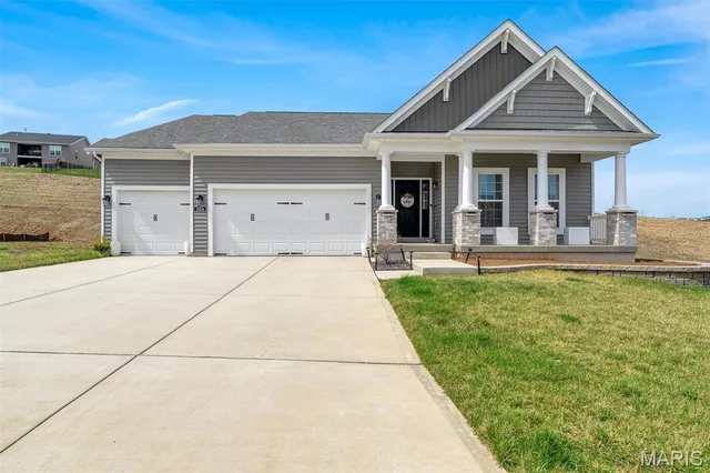 $519,999 | 1154 Bloomfield Drive, Eureka, MO 63025