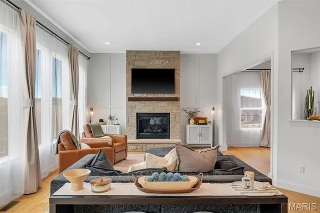 $519,999 | 1154 Bloomfield Drive, Eureka, MO 63025