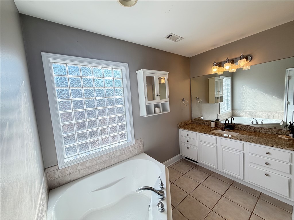 203 Indian Trail Road Seneca, SC 29672 - Photo 13 of 37 Primary Bathroom