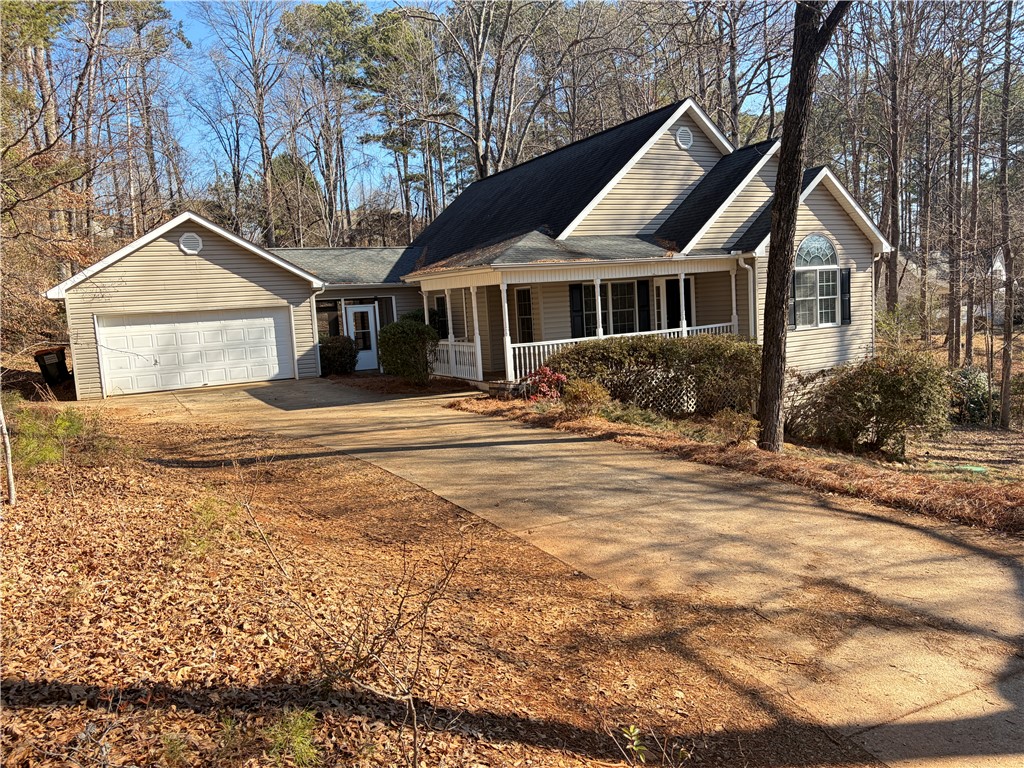 203 Indian Trail Road Seneca, SC 29672 - Photo 2 of 37