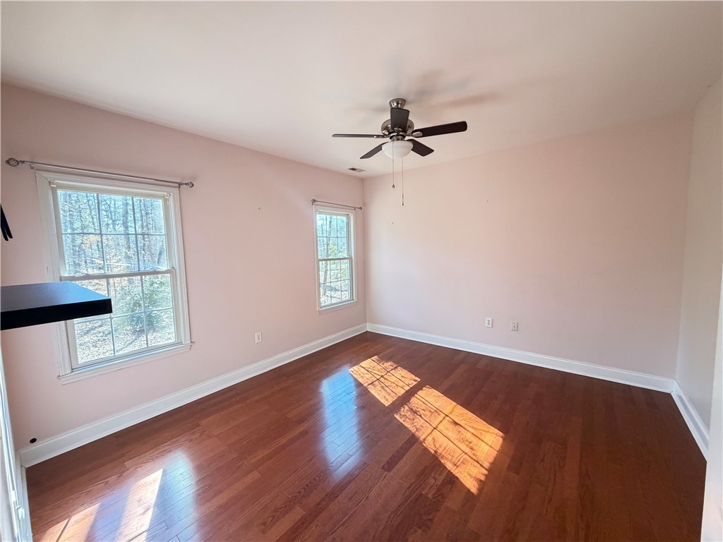 203 Indian Trail Road Seneca, SC 29672 - Photo 25 of 37 LL Guest Bedroom