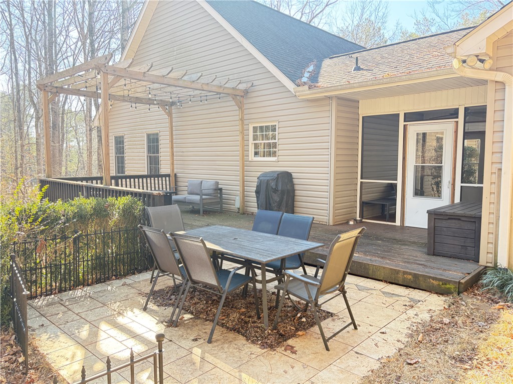 203 Indian Trail Road Seneca, SC 29672 - Photo 31 of 37 Outdoor Entertaining
