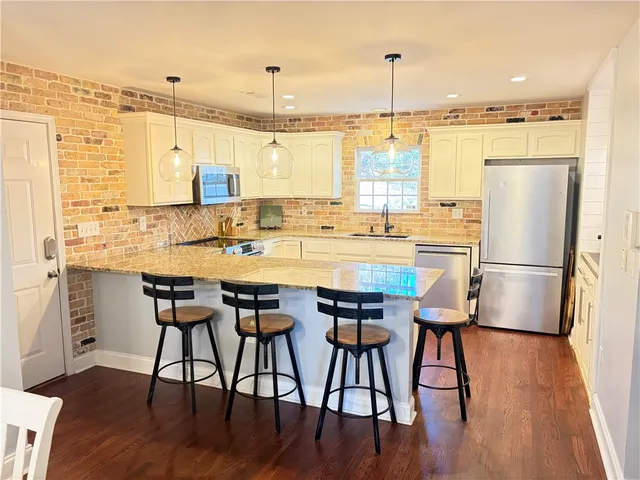 $465,000 | 203 Indian Trail Road, Seneca, SC 29672