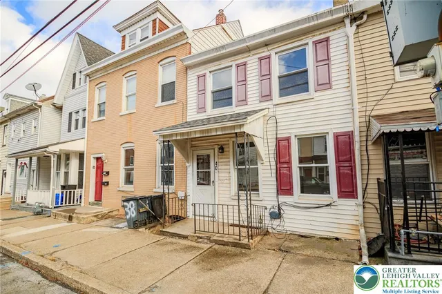 $2,000 | 40 South 12th Street, Easton, PA 18042