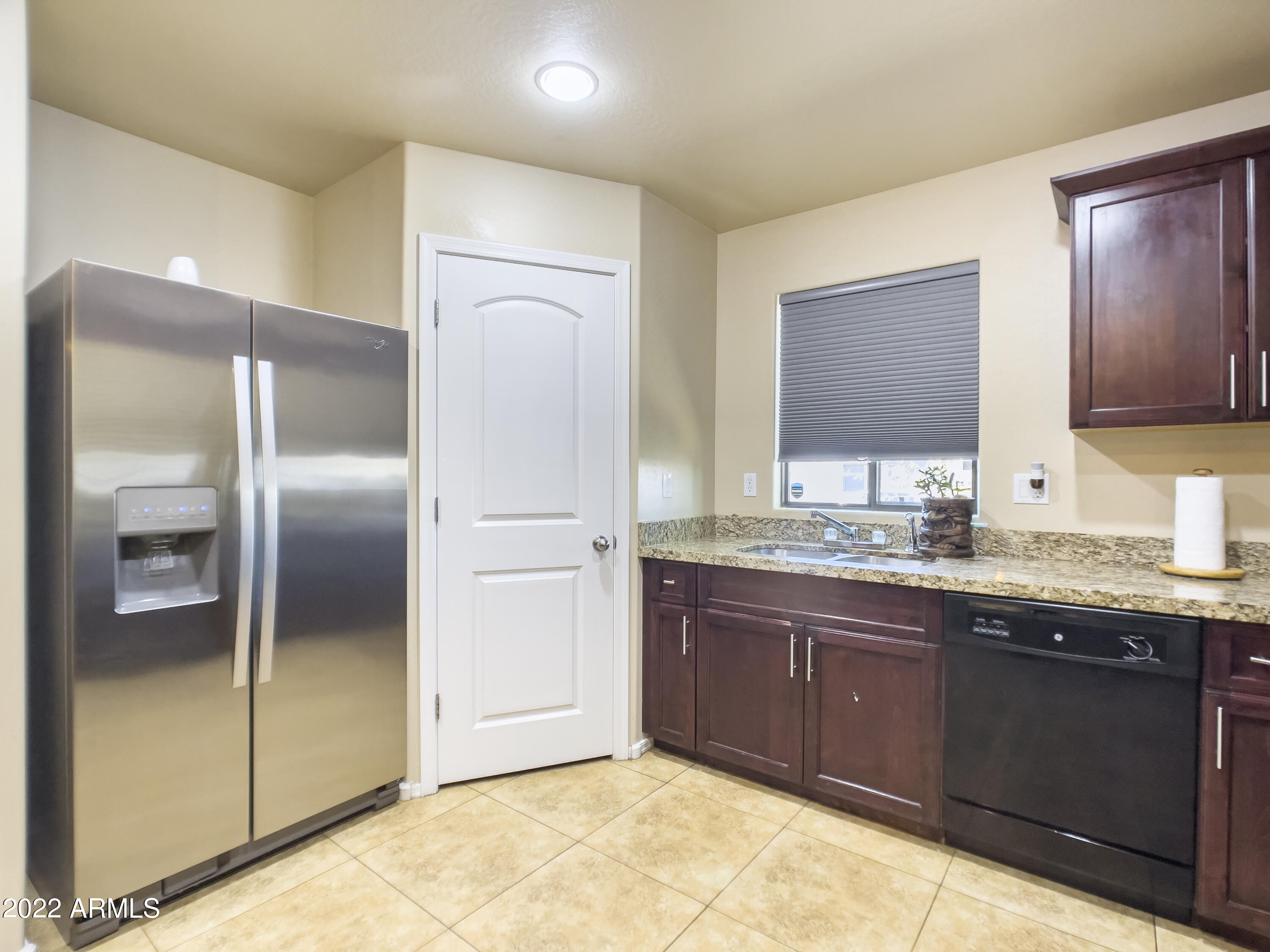 4849 South 5th Avenue Phoenix, AZ 85041 - Photo 10 of 23 IMG_3595